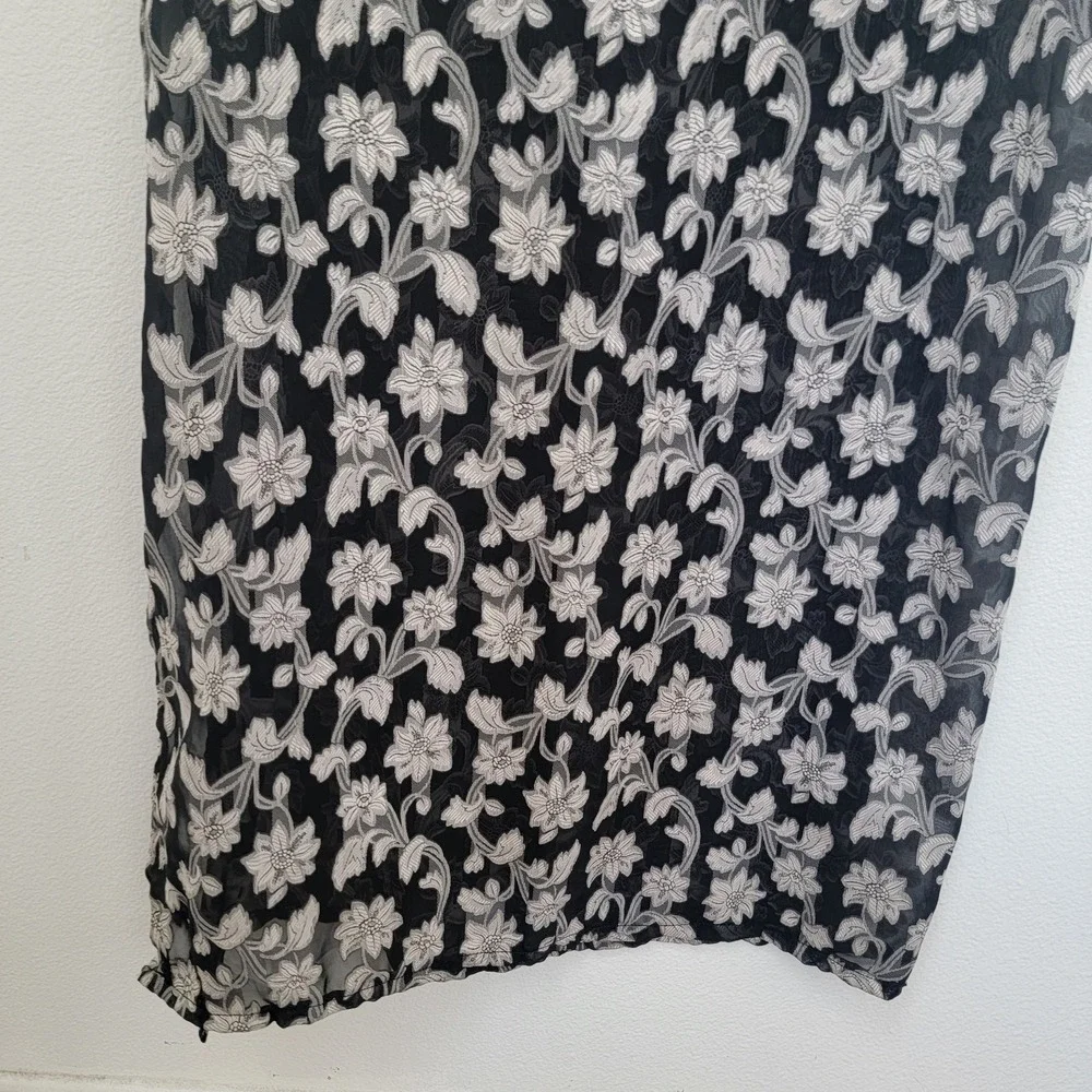 Jacquard Floral Square Table Cloth Black Sheer 42x53.5 Ofrenda Halloween Witchy‎